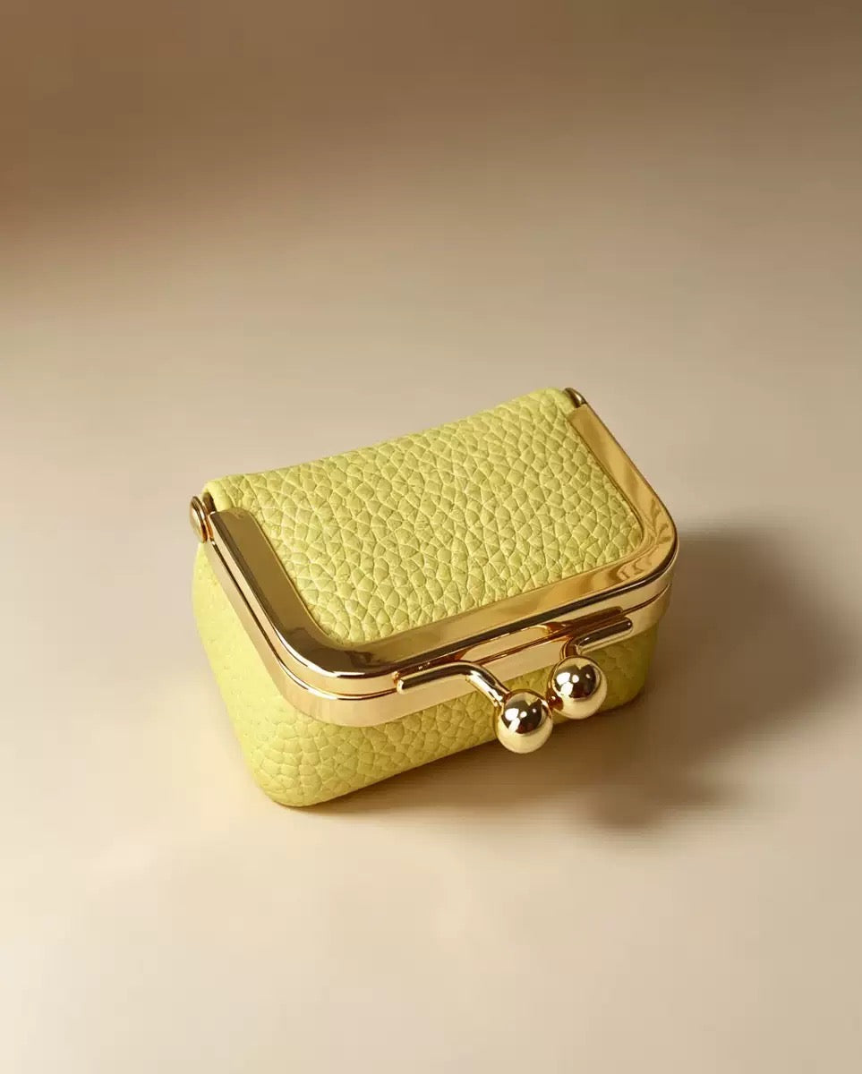 Mini Vintage Jewelry Case – Compact Coin Purse
