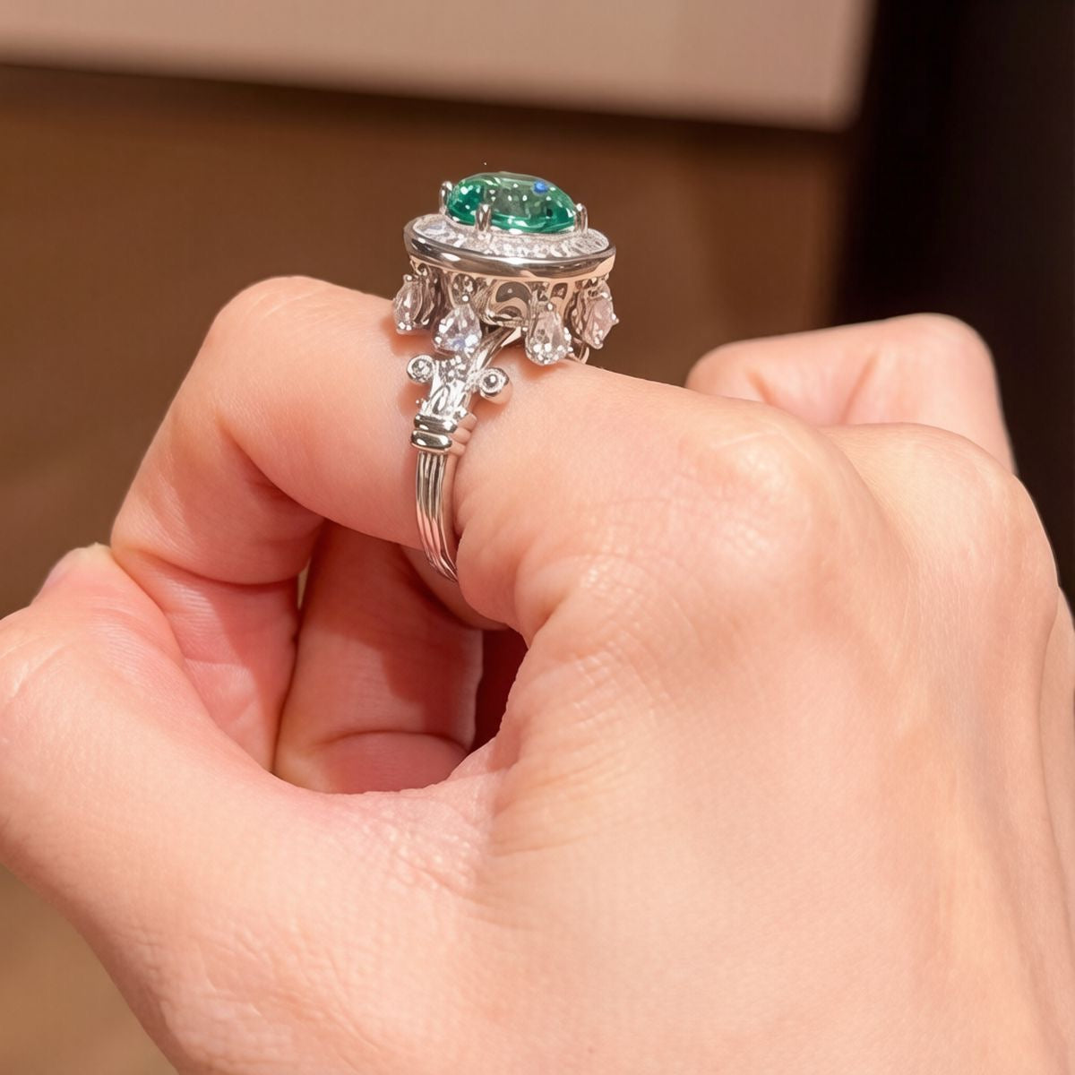 Premium Roman Fountain Diamond-Cut Rotating Ring for Women