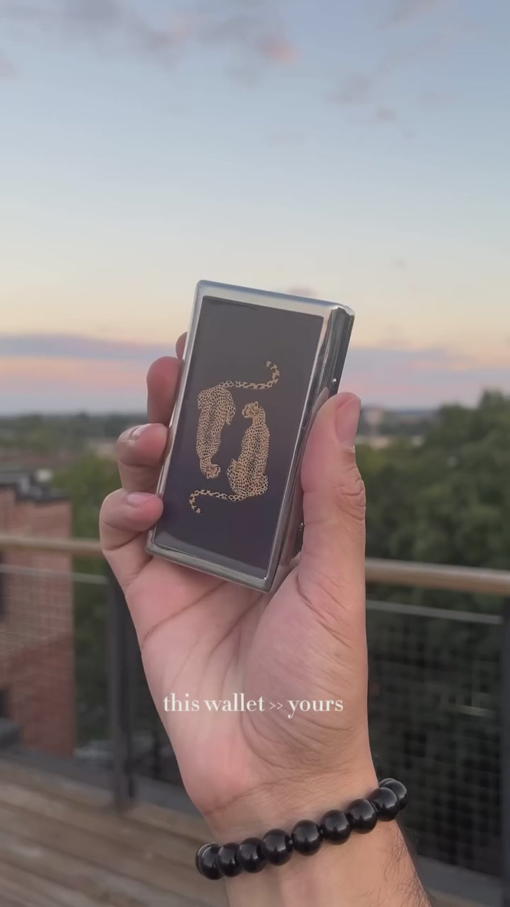 Vintage Wallet Case - Quiet Luxury Edition